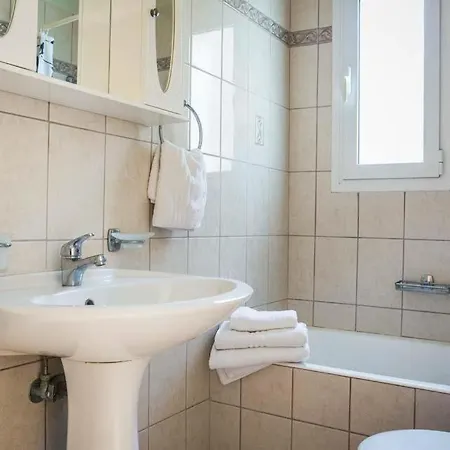 Villa Sleeps 6 Pool Air Con Wifi Karavádhos